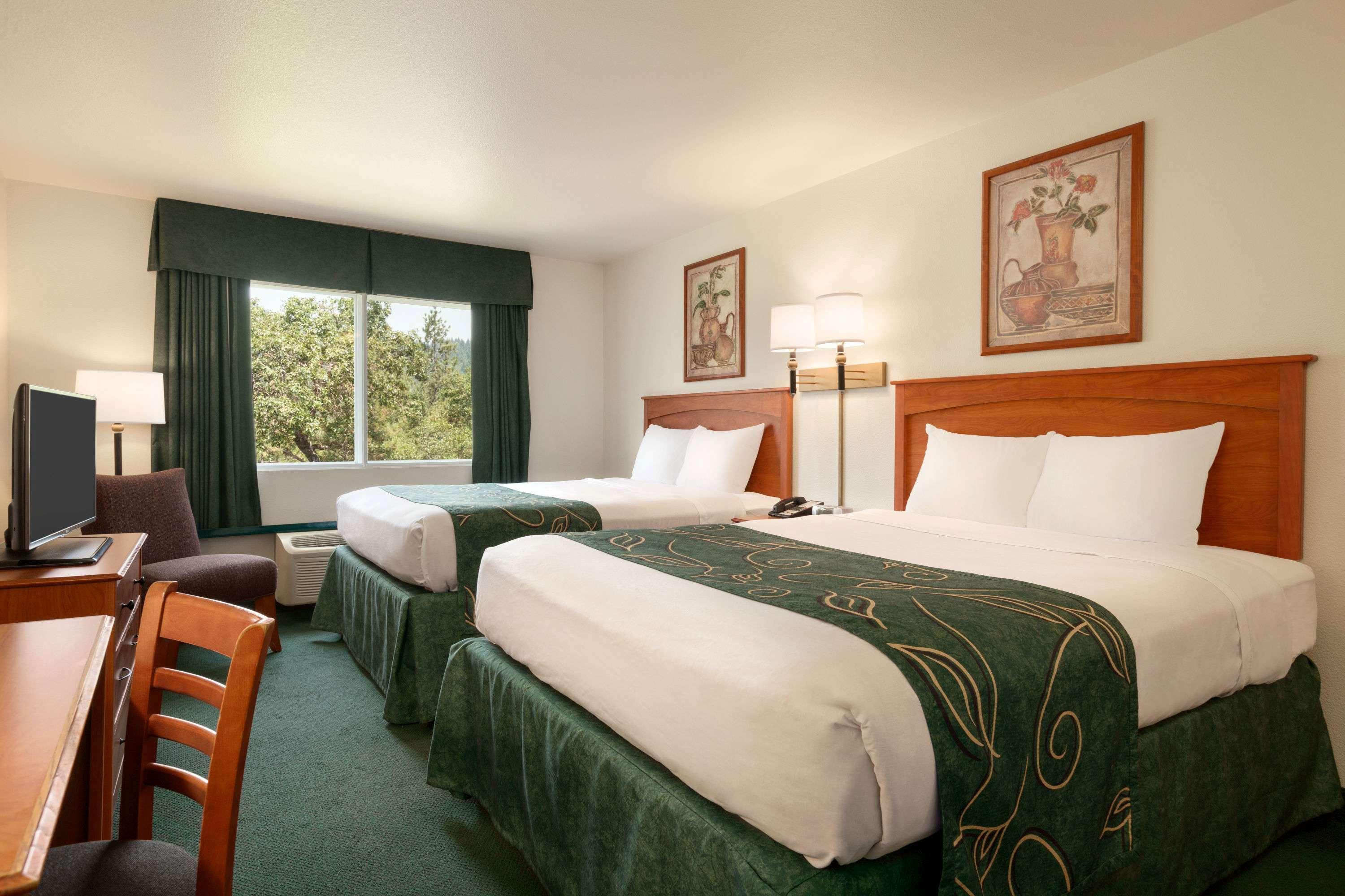 Travelodge By Wyndham Dunsmuir Ngoại thất bức ảnh