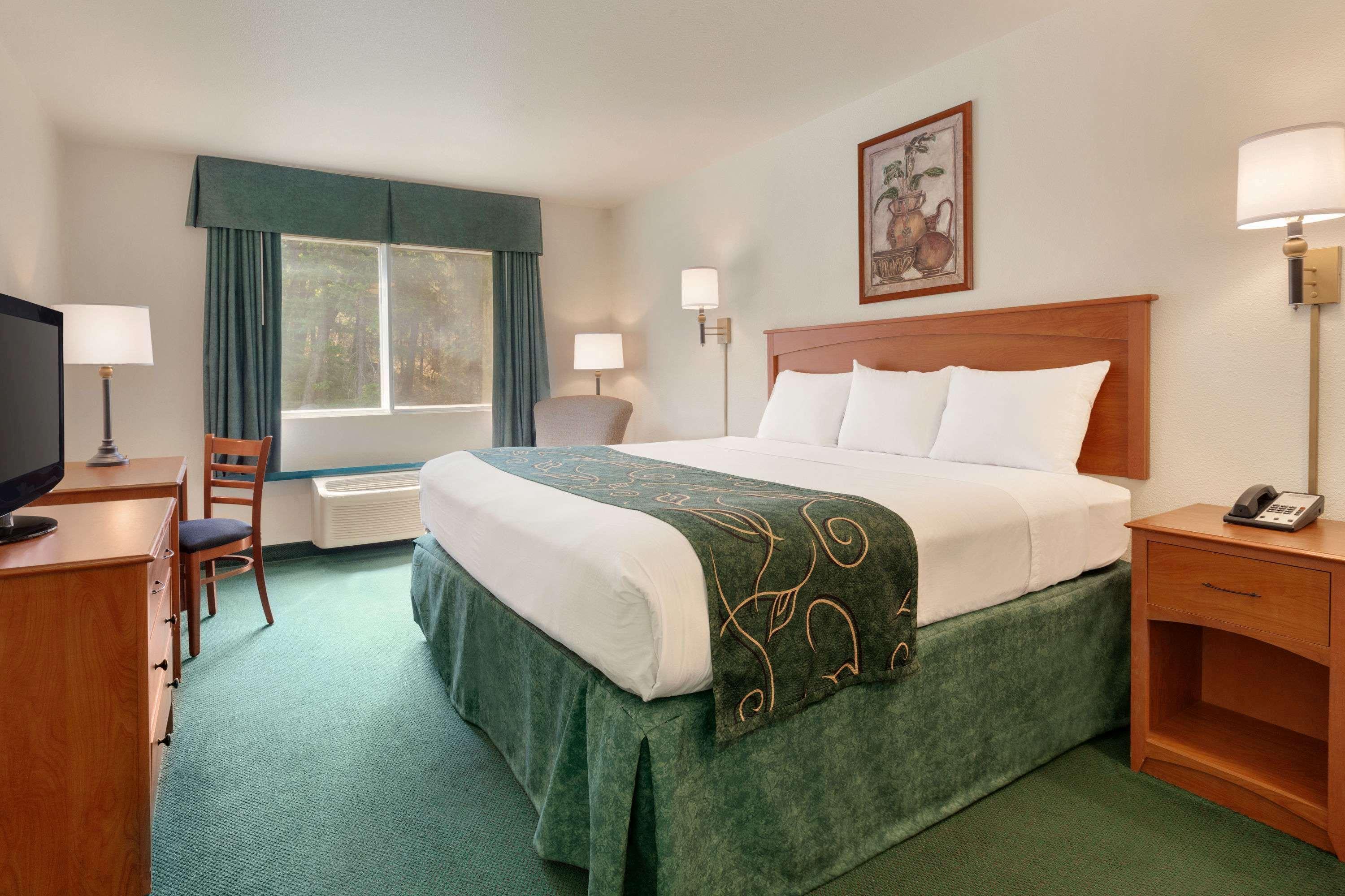 Travelodge By Wyndham Dunsmuir Ngoại thất bức ảnh