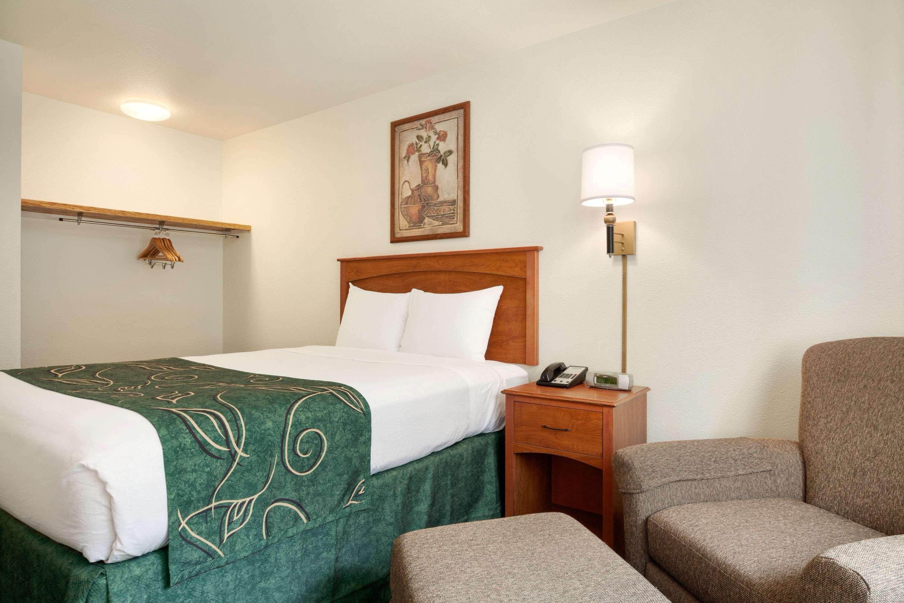 Travelodge By Wyndham Dunsmuir Ngoại thất bức ảnh